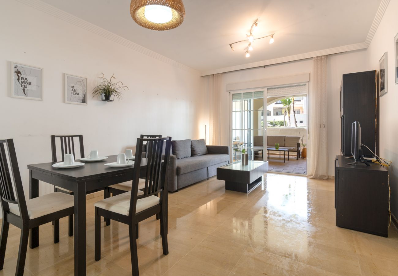 Apartamento en San Luis de Sabanillas - 8.  Apartment with two poolareas, two terraces & free padel Manilva Duquesa