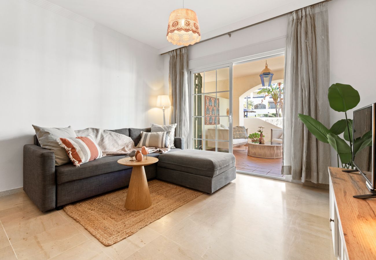 Apartamento en San Luis de Sabanillas - 8. Duquesa – Ground Floor with Two Big Terraces & 