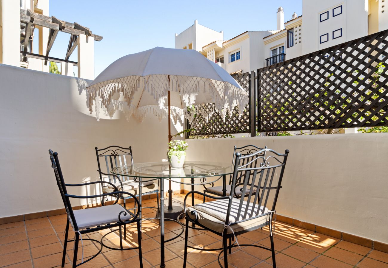Apartamento en San Luis de Sabanillas - 8. Duquesa – Ground Floor with Two Big Terraces & 