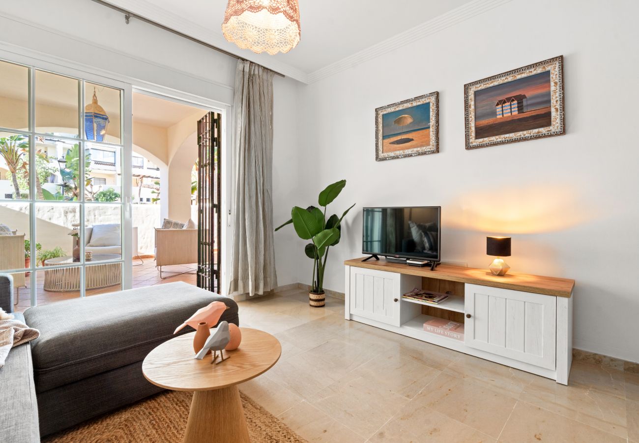 Apartamento en San Luis de Sabanillas - 8. Duquesa – Ground Floor with Two Big Terraces & 