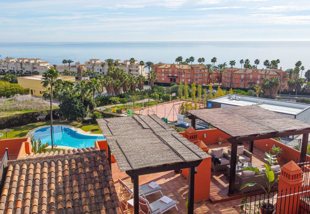Apartamento en Estepona - Large penthouse close to the beach in Estepona