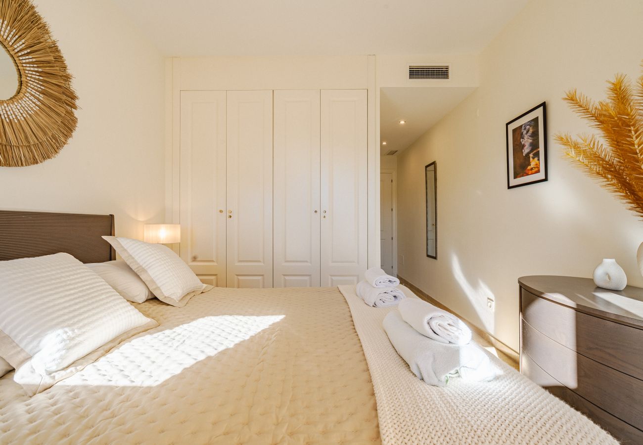 Apartamento en Manilva - 50. Apt near Duquesa port with pool area and Padel court  Apartamento en Manilva - 50. Apt near Duquesa port with pool area and Padel court