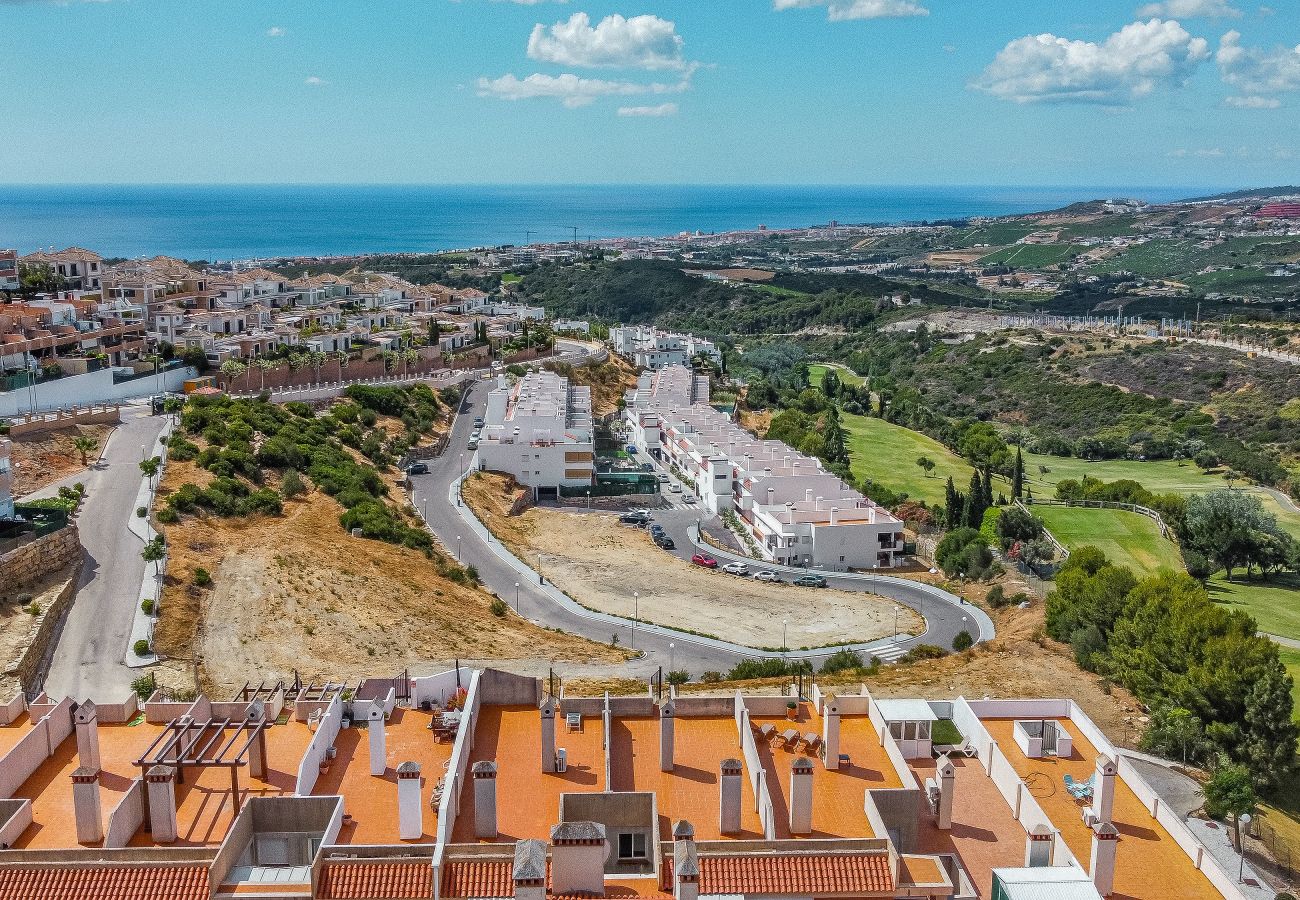 Apartamento en Casares - 20.  100 m2 Azotea y balcón con magníficas vistas al mar.