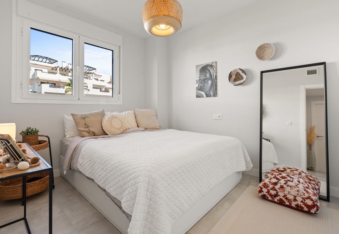 Apartamento en Casares - 46. Corner Apartment with Panoramic Sea Views 