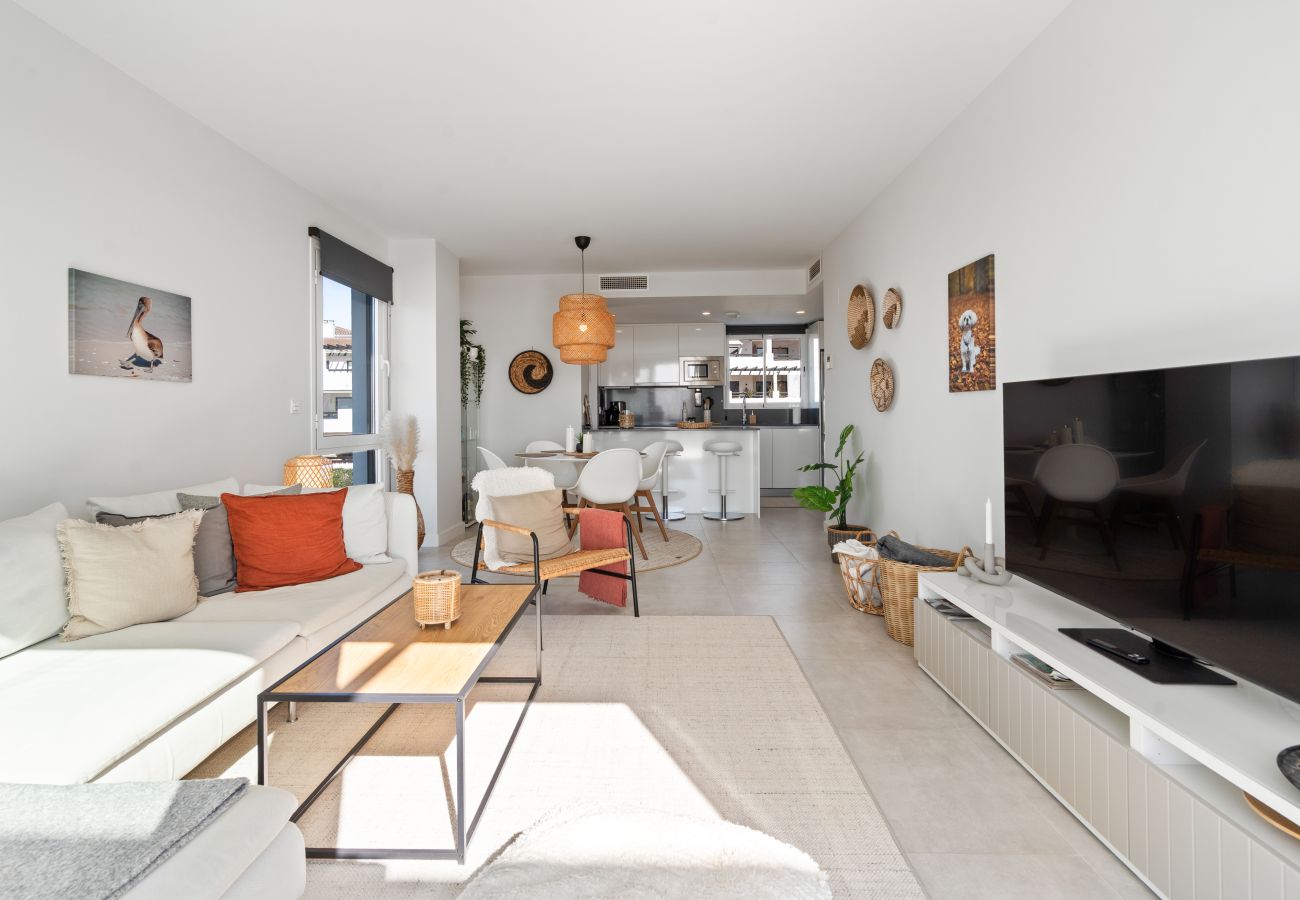 Apartamento en Casares - 46. Corner Apartment with Panoramic Sea Views 