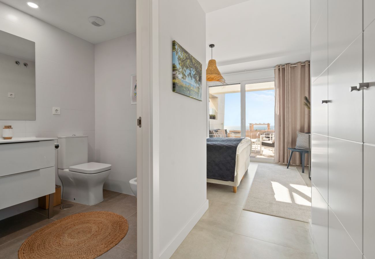 Apartamento en Casares - 46. Corner Apartment with Panoramic Sea Views 