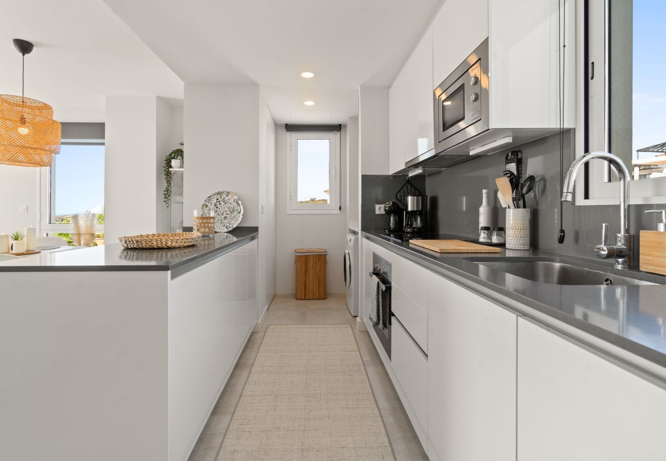 Apartamento en Casares - 46. Corner Apartment with Panoramic Sea Views 