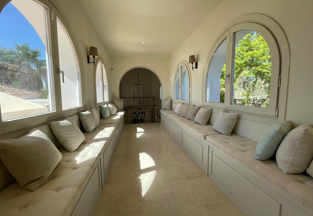 Villa en Benalup-casas viejas - 48. Luxury Eco Villa with Pool, Jacuzzi & Daily Br