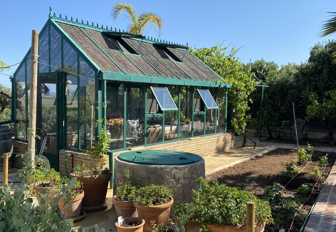 Villa en Benalup-casas viejas - 48. Luxury Eco Villa with Pool, Jacuzzi & Daily Br