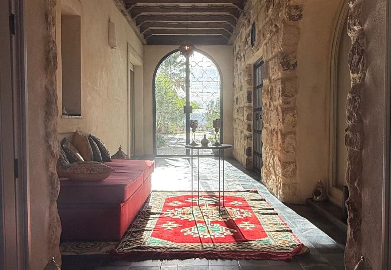 Villa en Benalup-casas viejas - 48. Luxury Eco Villa with Pool, Jacuzzi & Daily Br