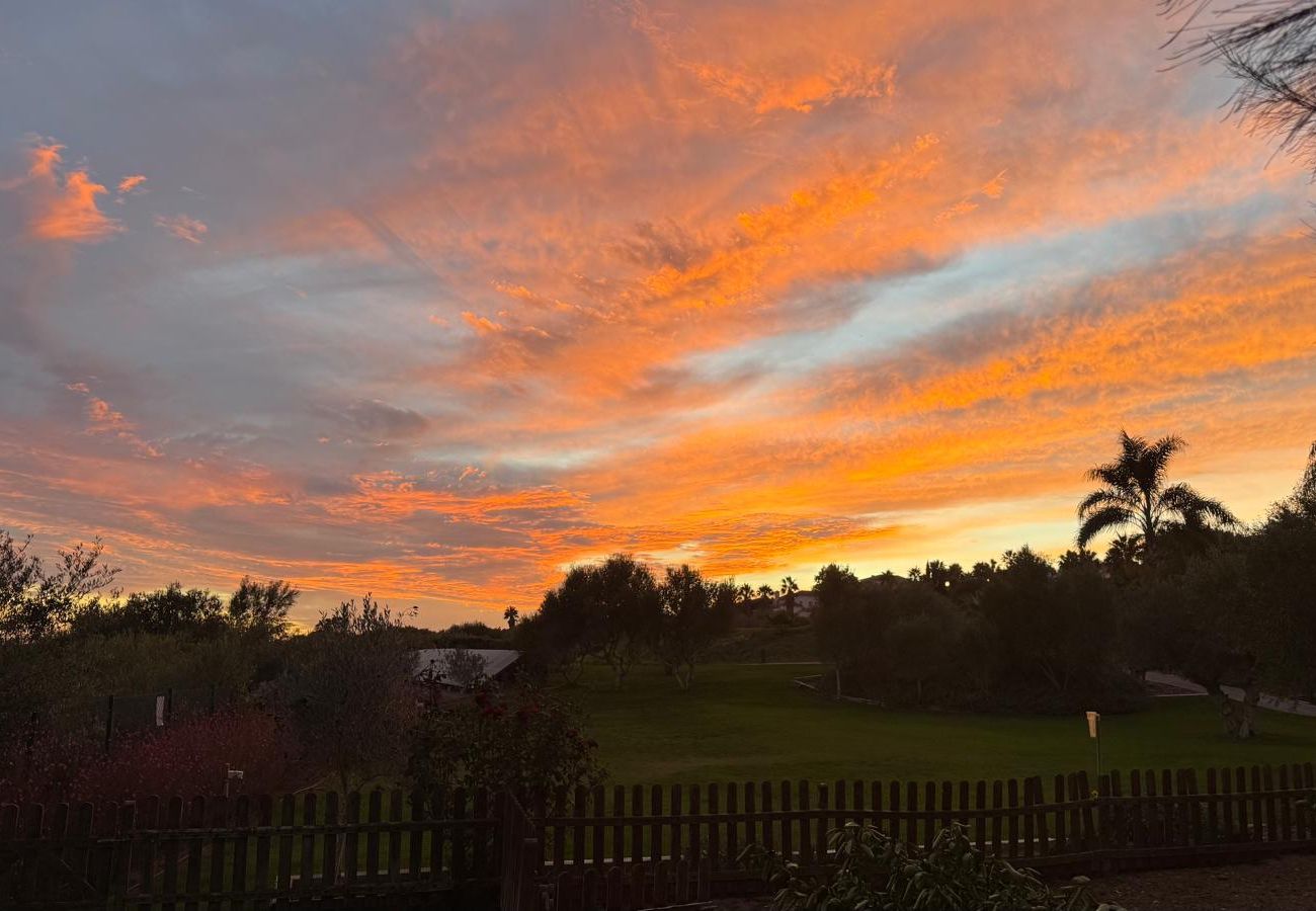 Villa en Benalup-casas viejas - 48. Luxury Eco Villa with Pool, Jacuzzi & Daily Br