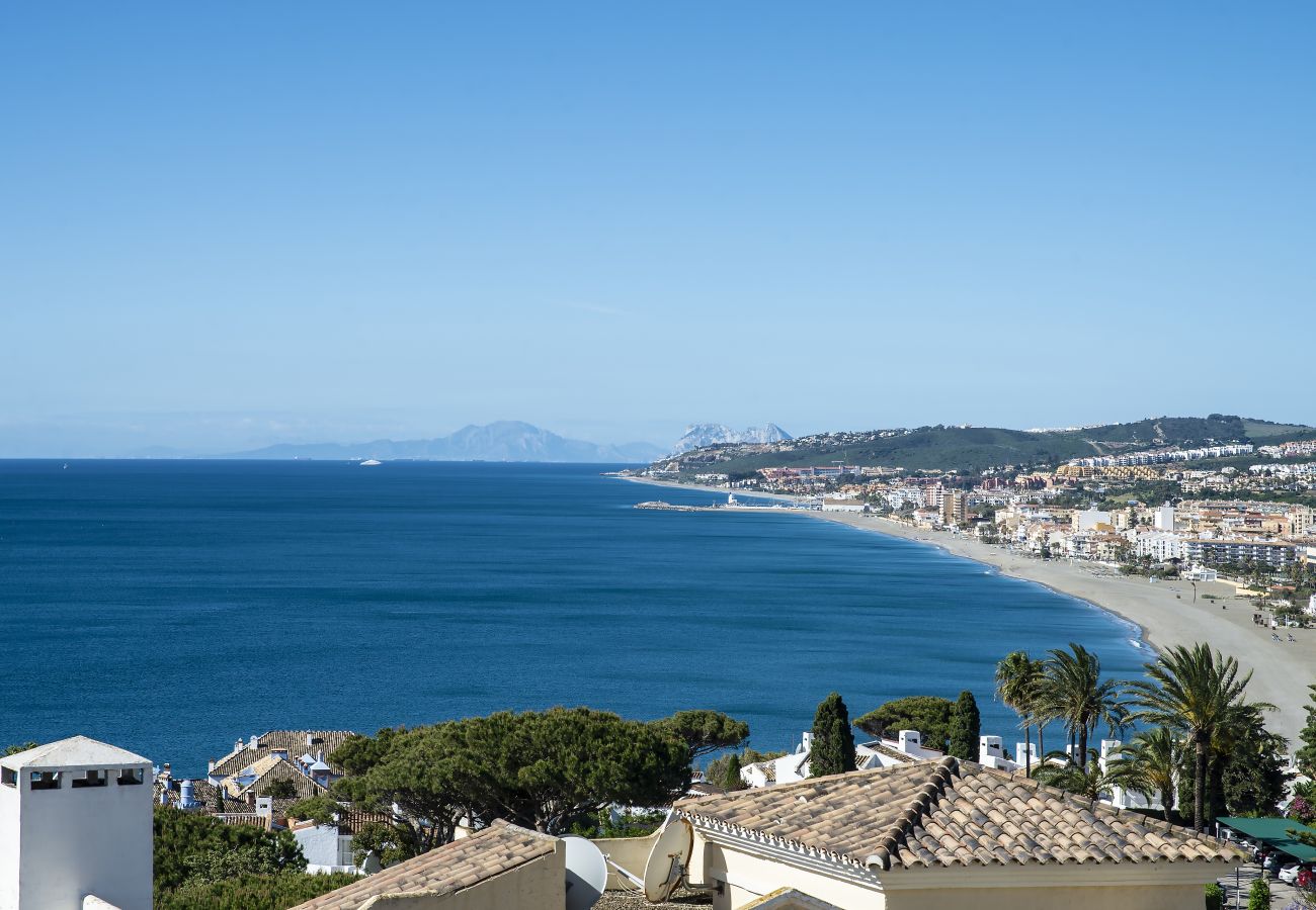 Apartamento en Casares - 53  Top floor of Terrazas de la Bahía, Casares Cos