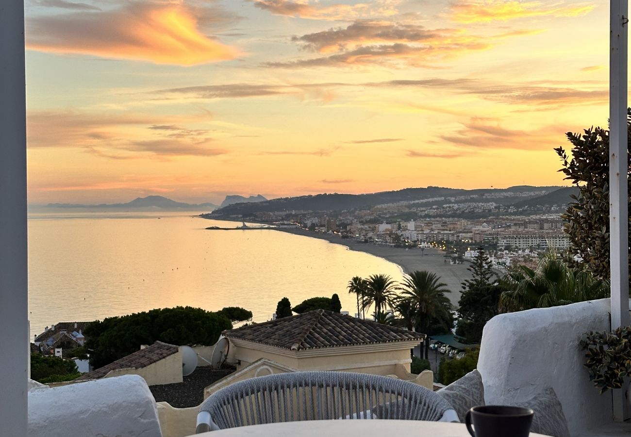 Apartamento en Casares - 53  Top floor of Terrazas de la Bahía, Casares Cos