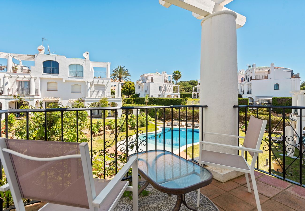 Casa en Manilva - 57 Townhouse with Pool & Rooftop Terrace in Duques