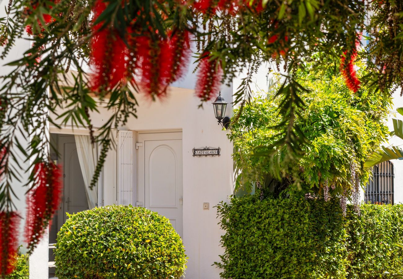 Casa en Manilva - 57 Townhouse with Pool & Rooftop Terrace in Duques