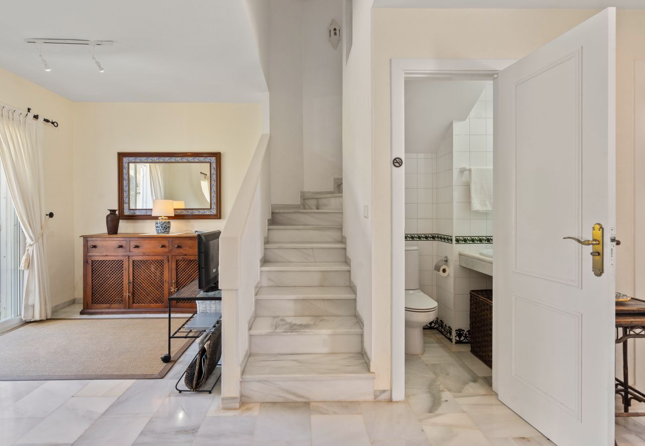 Casa en Manilva - 57 Townhouse with Pool & Rooftop Terrace in Duques