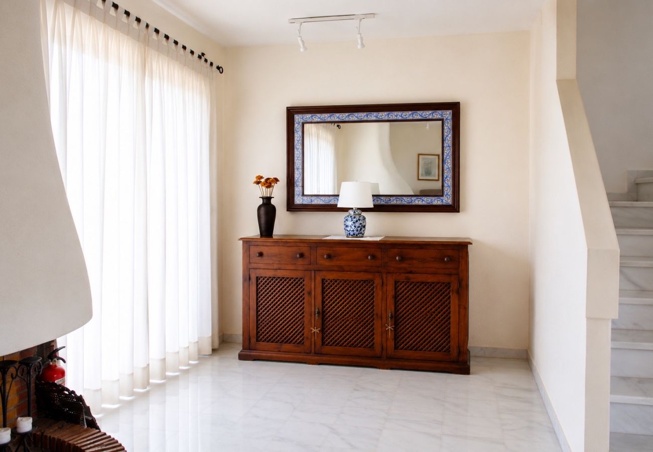 Casa en Manilva - 57 Townhouse with Pool & Rooftop Terrace in Duques