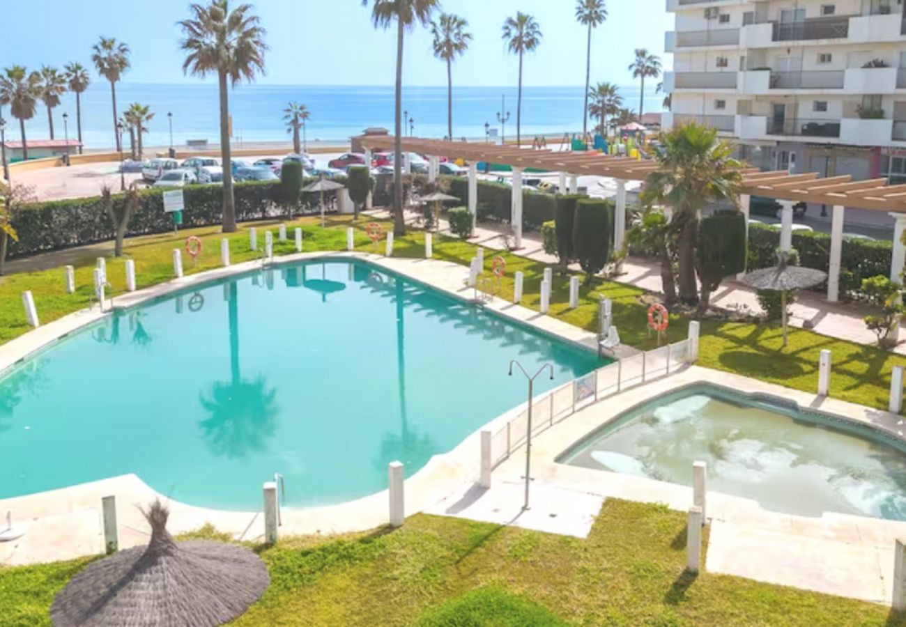 Apartment in San Luis de Sabanillas - 28. Rooftop apartment 155m to the beach in Sabinillas