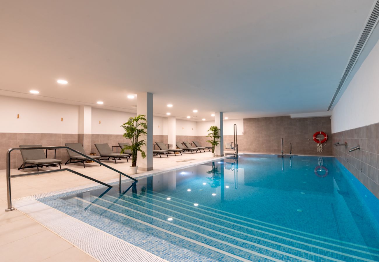 Apartment in Mijas Pueblo - Modern apartment with sea & pool views in Mijas