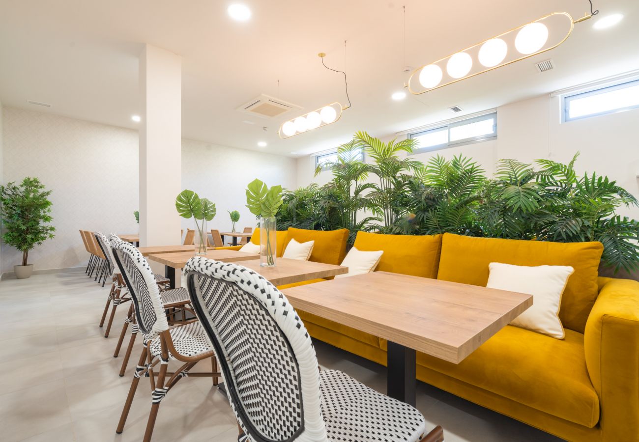 Apartment in Mijas Pueblo - Modern apartment with sea & pool views in Mijas