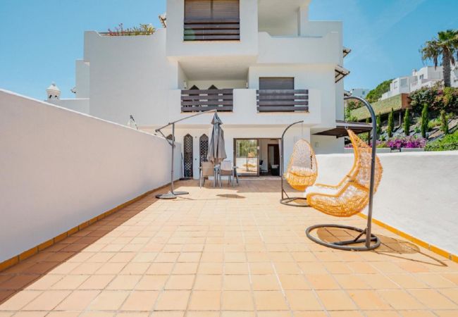 Apartment in Estepona - 36. Golf Hills Estepona, padelcourt and a big private garden  Apartment in Estepona - 36. Golf Hills Estepona, padelcourt and a big private garden