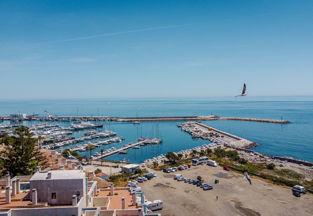 Apartment in Estepona - 39. Front row panoramic sea view Estepona