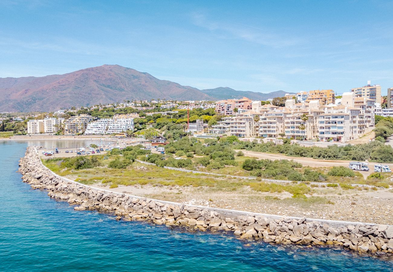 Apartment in Estepona - 39. Front row panoramic sea view Estepona