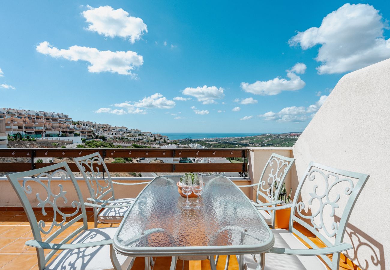 Apartment in Casares - 20. 100 m2 Terrace & Balcony with Stunning Sea Views - Casares