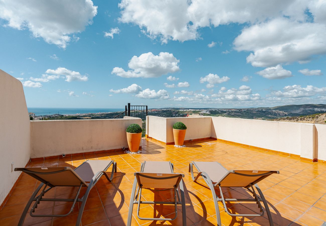 Apartment in Casares - 20. 100 m2 Terrace & Balcony with Stunning Sea Views - Casares