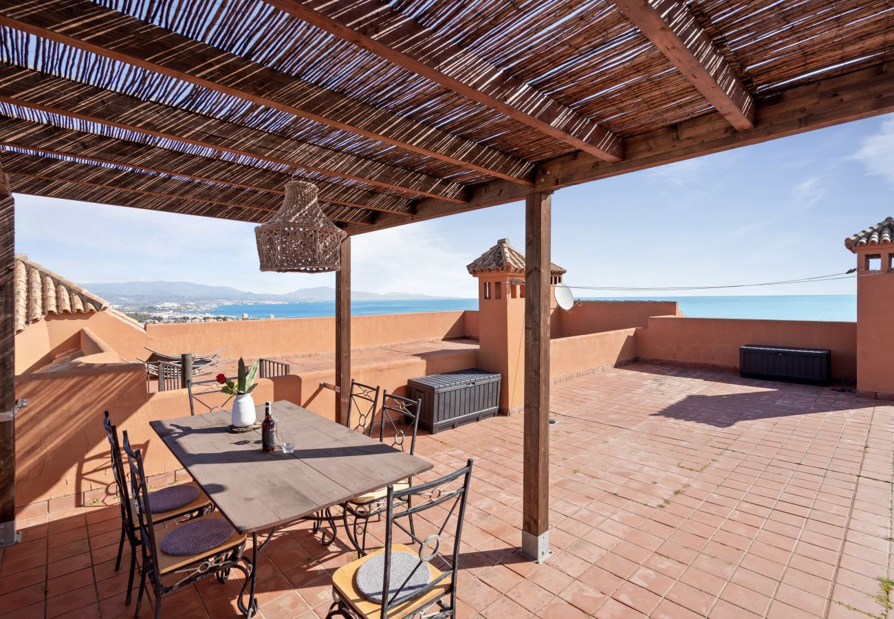 Apartment in Manilva - 6. Stunning penthouse with breathtaking panoramic views!