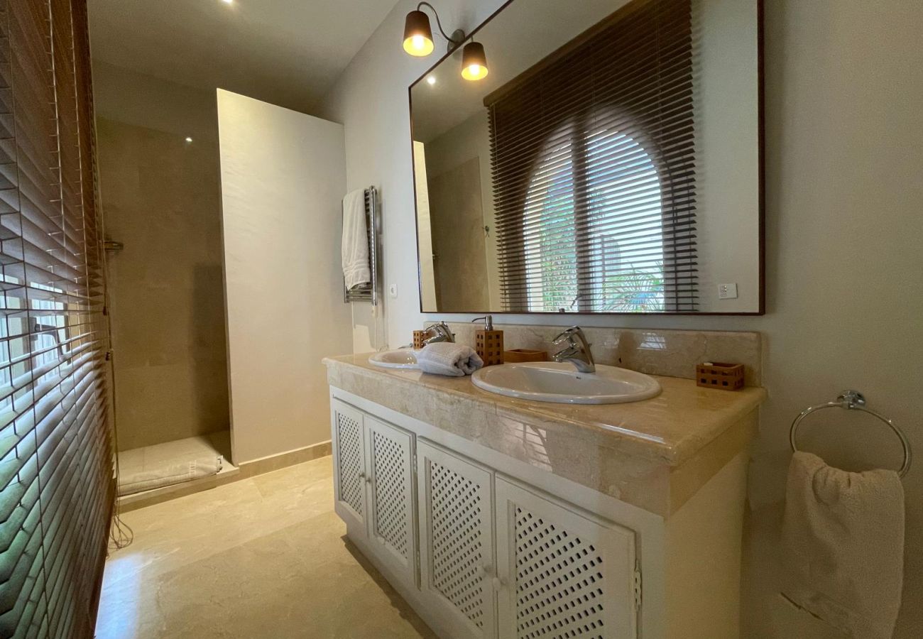 Villa in Benalup-casas viejas - 48. Luxury Eco Villa with Pool, Jacuzzi & Daily Br