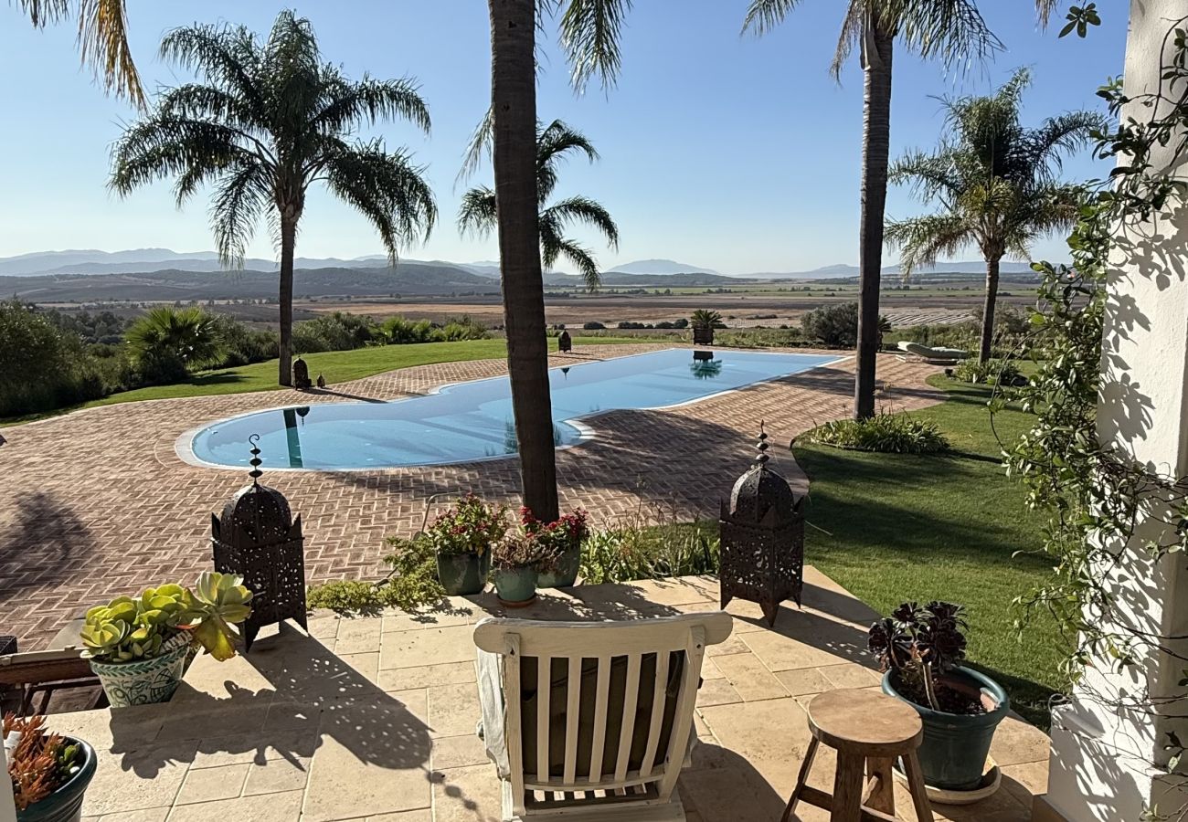 Villa in Benalup-casas viejas - 48. Luxury Eco Villa with Pool, Jacuzzi & Daily Br