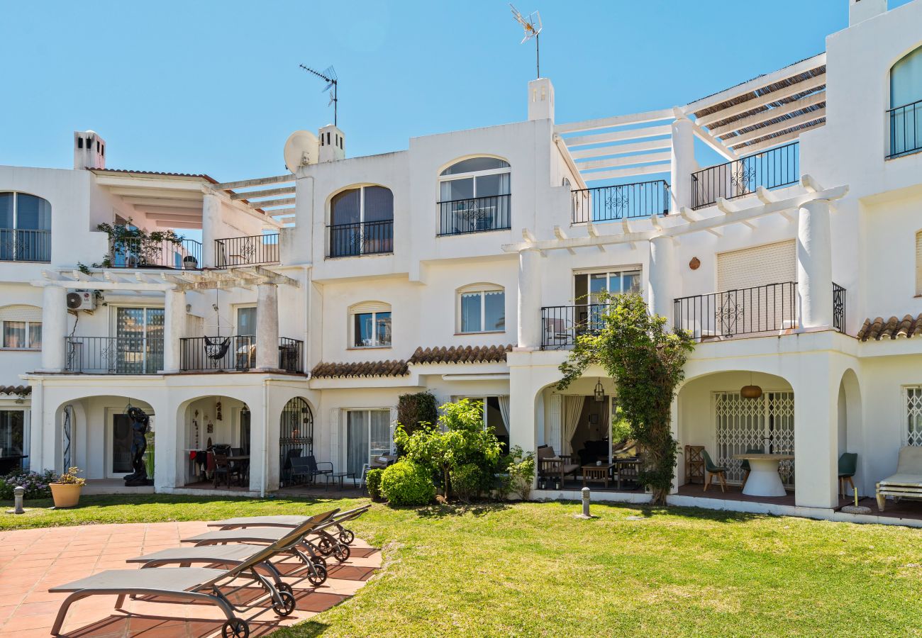 House in Manilva - 57 Townhouse with Pool & Rooftop Terrace in Duques