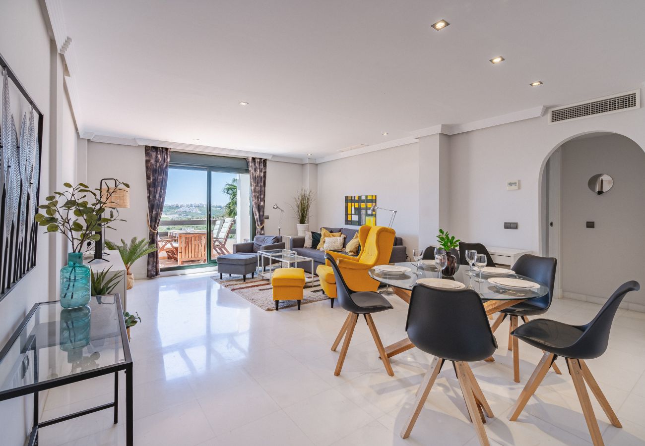 Lägenhet i Casares - Lovely Golf apt. in Dona Julia and Finca Cortesin