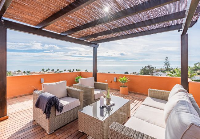 Lägenhet i Estepona - 5. Large penthouse close to the beach in Estepona