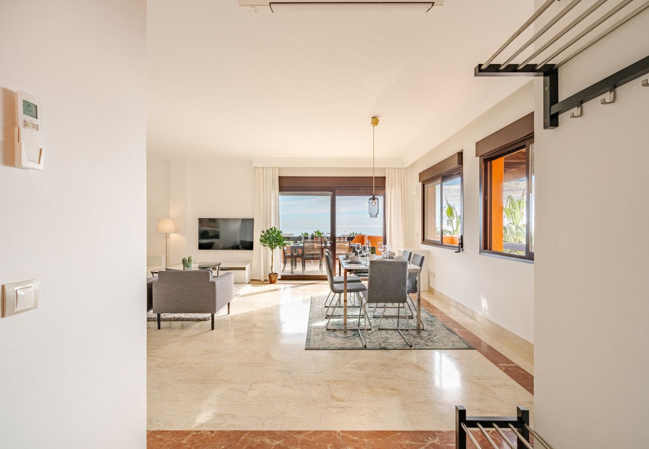 Lägenhet i Estepona - Large penthouse close to the beach in Estepona