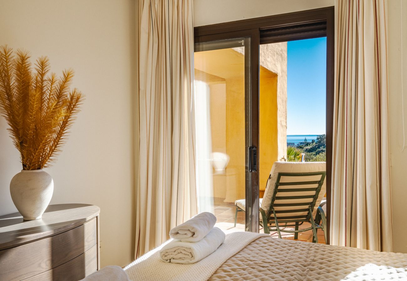 Lägenhet i Manilva - 50. Apt near Duquesa port with pool area and Padel court 