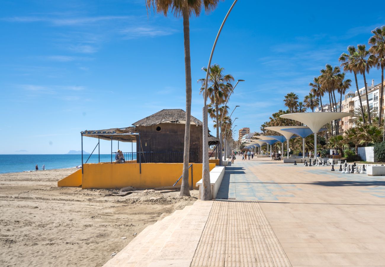 Lägenhet i Estepona - 39. Front row panoramic sea view Estepona