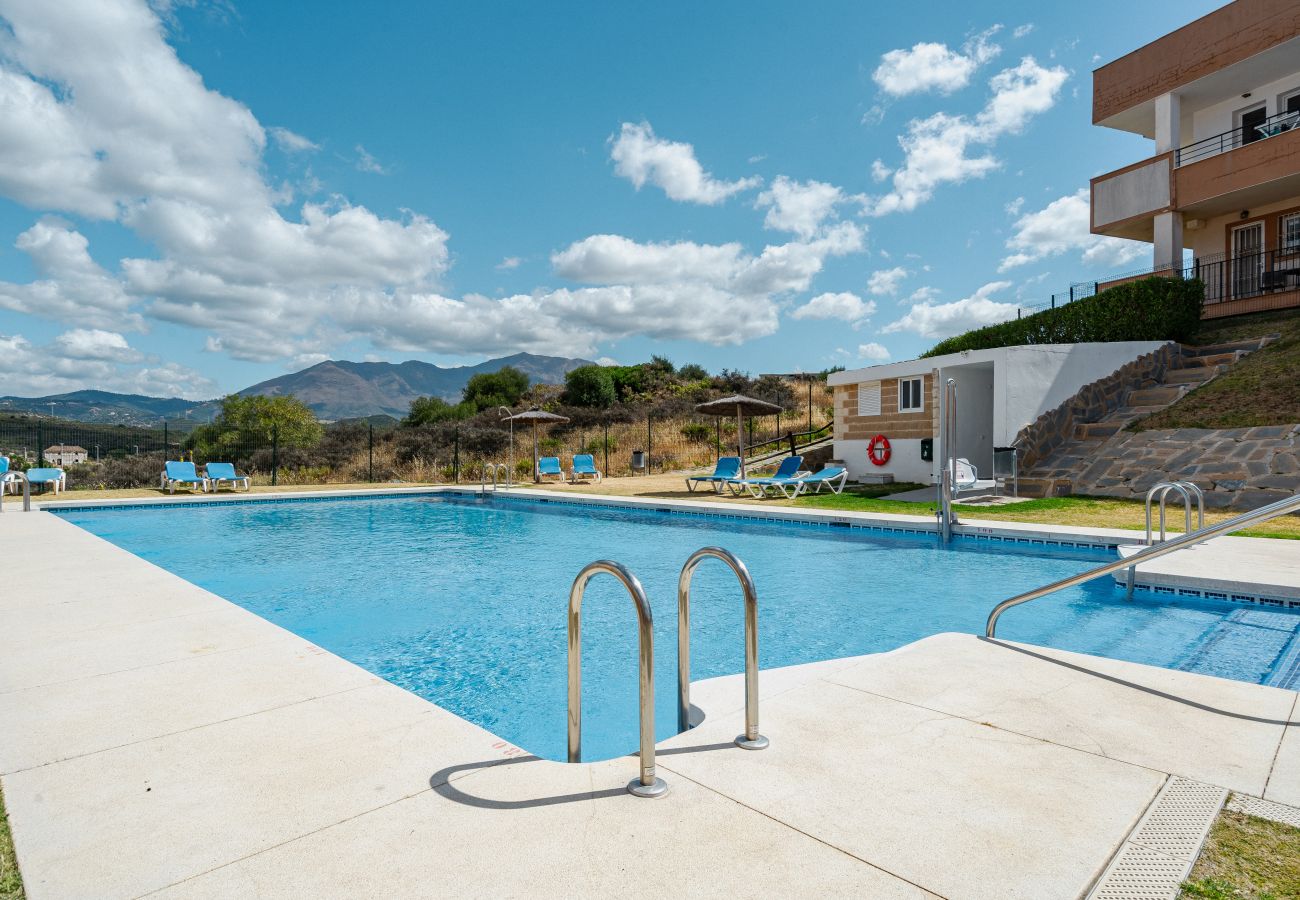 Lägenhet i Casares - 20.  100 m2 Takterass & Balkong med Sjöutsikt - Casares