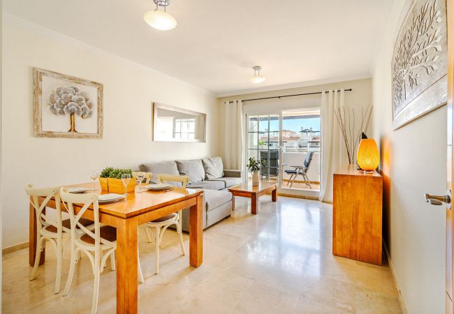 Lägenhet i Manilva - 40. Comfortable apartment next to Puerto De La Duques Lägenhet i Manilva - 40. Comfortable apartment next to Puerto De La Duques