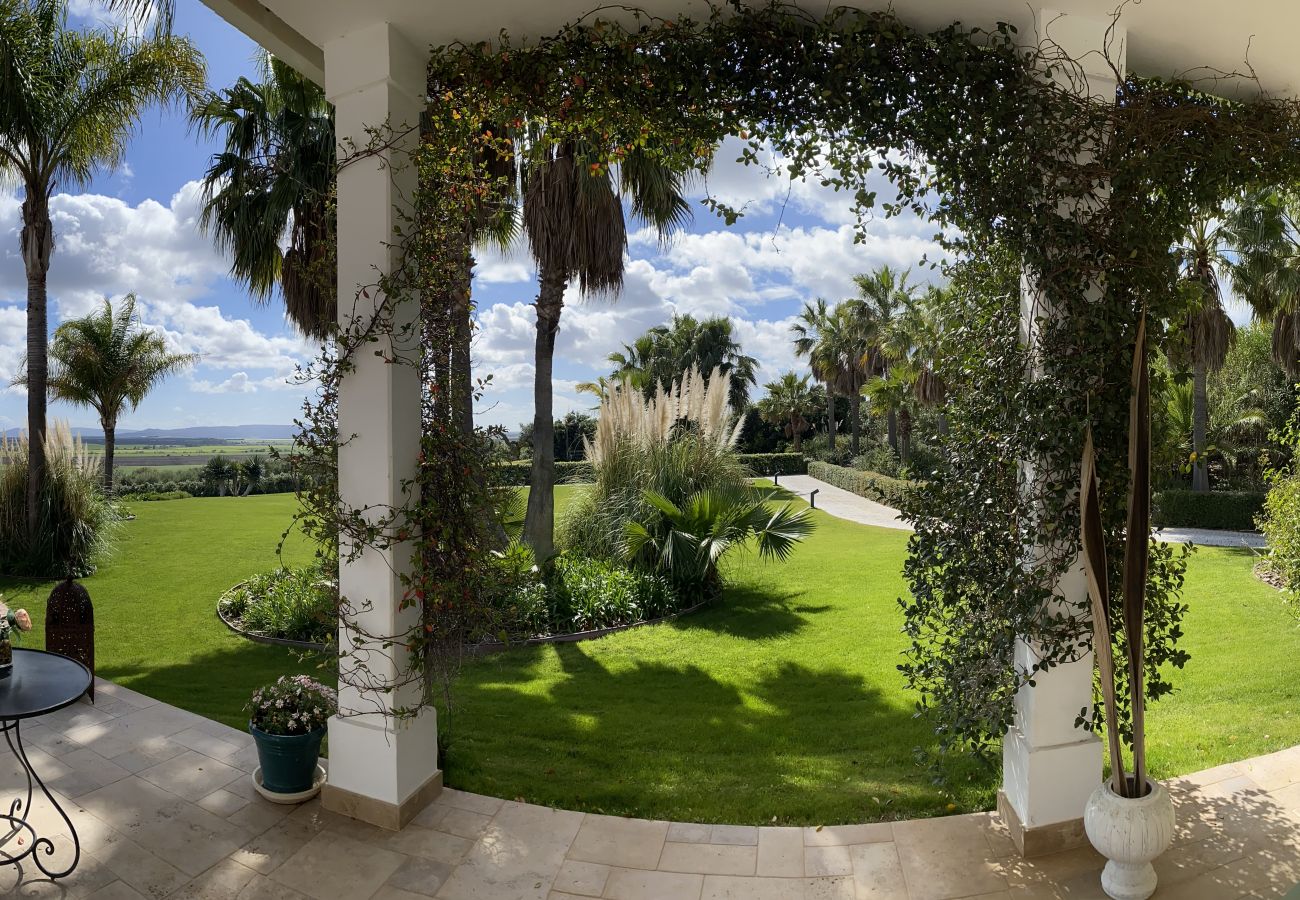 Villa i Benalup-casas viejas - 48. Luxury Eco Villa with Pool, Jacuzzi & Daily Br