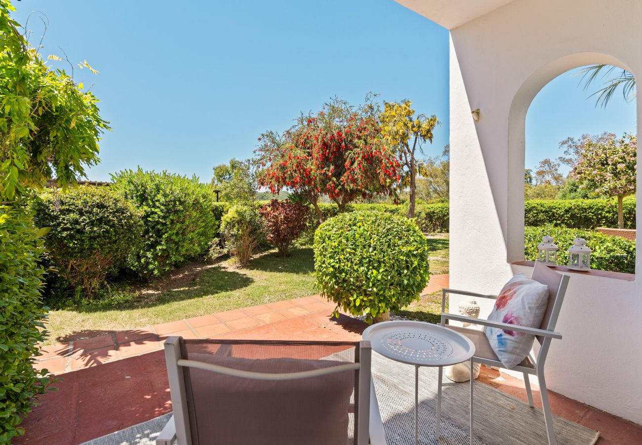 Stuga i Manilva - 57 Townhouse with Pool & Rooftop Terrace in Duques